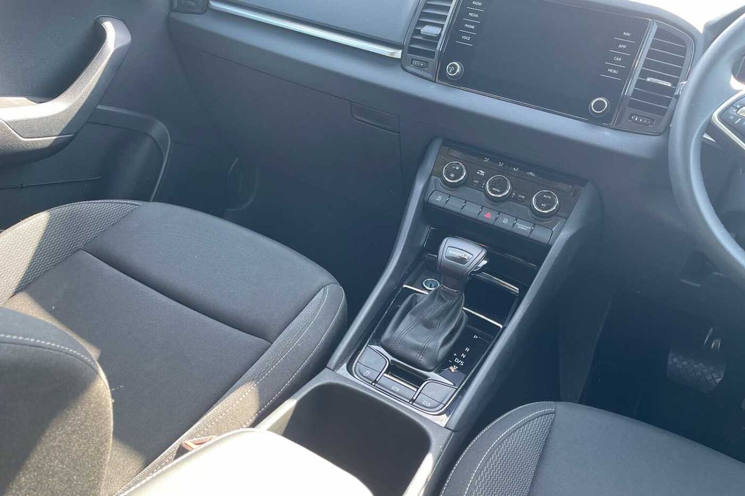 SKODA KAROQ 1.5 TSI SE Drive 5dr DSG