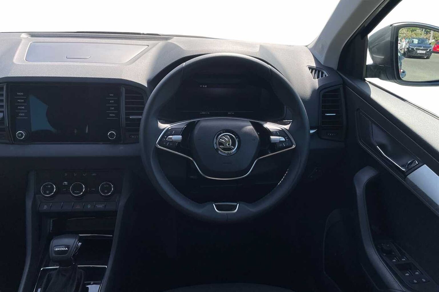 SKODA KAROQ 1.5 TSI SE Drive 5dr DSG