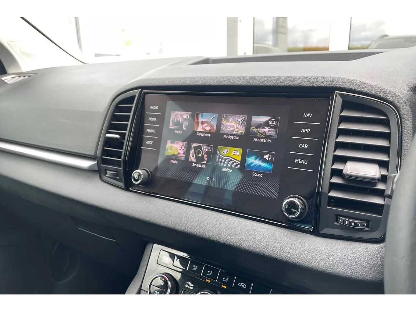 SKODA KAROQ 1.5 TSI SE Drive 5dr DSG
